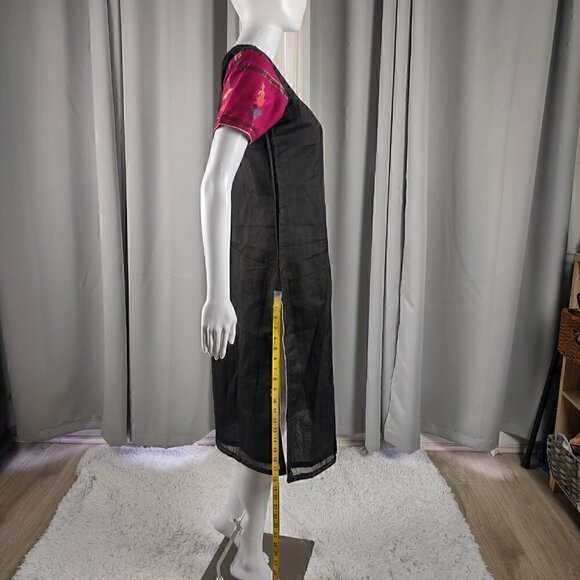 Artisanal Embroidered Linen Dress with Magenta Silk Sleeves Size M (Approximate) - Picture 9 of 16